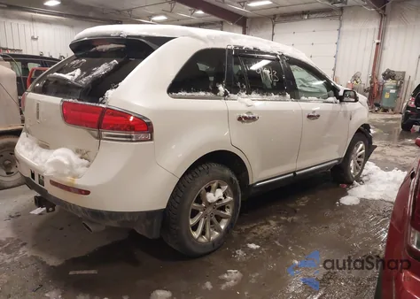 2013 Lincoln Mkx z USA, uszkodzony, nr VIN 2LMDJ8JK6DBL02250